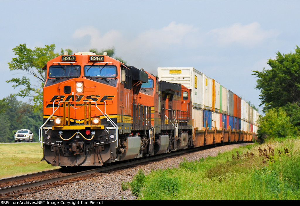 BNSF 8267